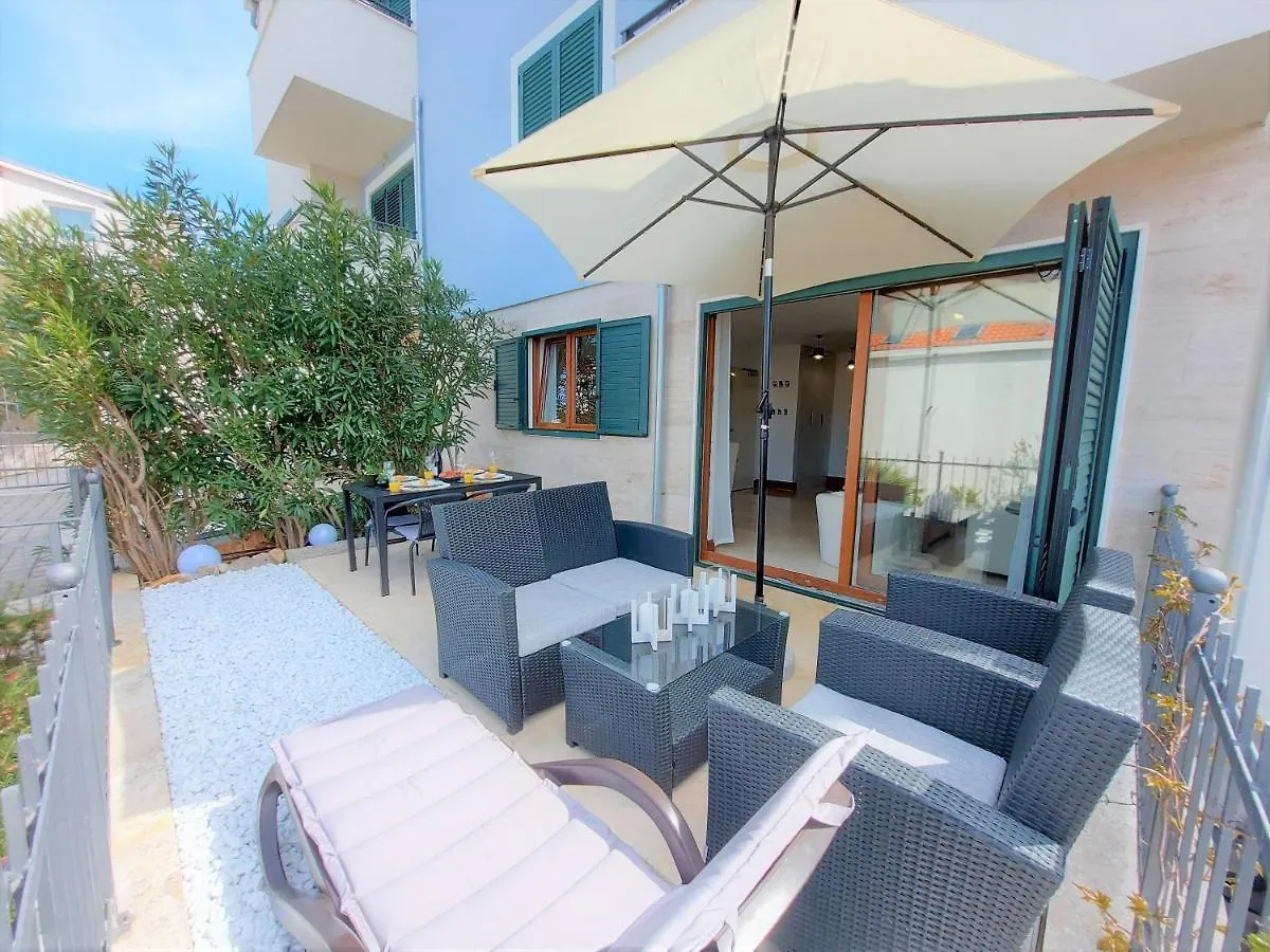 Apartment Livia Slatine Croatia